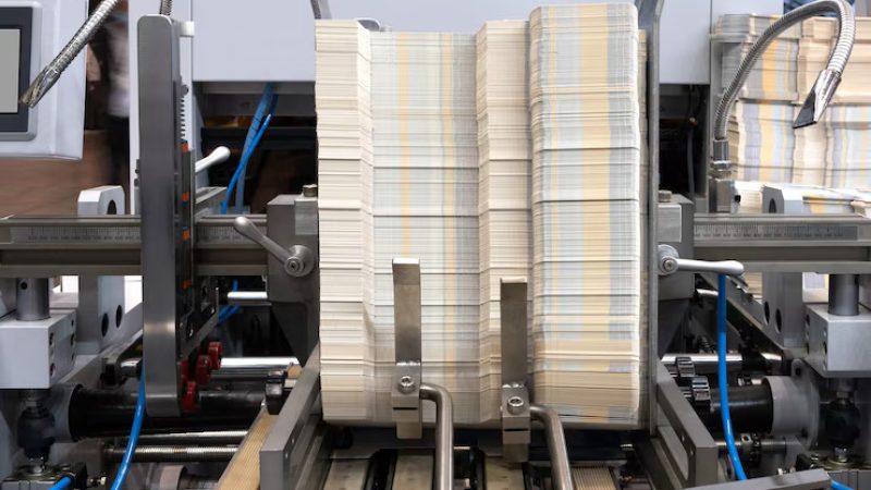 elements-corton-boxes-are-collected-stack-conveyor-line-production-boxes-machine-cuts-cardboard-boxes-from-sheets-cardboard-enterprise-production-package_263512-4580 elements-corton-boxes-are-collected-stack-conveyor-line-production-boxes-machine-cuts-cardboard-boxes-from-sheets-cardboard-enterprise-production-package_263512-4580